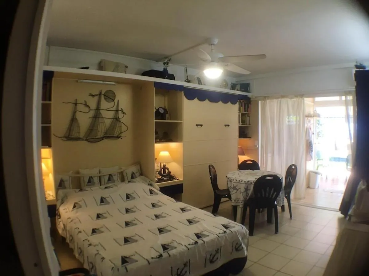 Appartement Moderne Avec Vue Sur La Mer Au Moule 38 M² Terrasse Le Moule 0*,